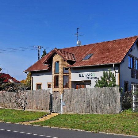 Eltako Penzion Karlsbad Buitenkant foto