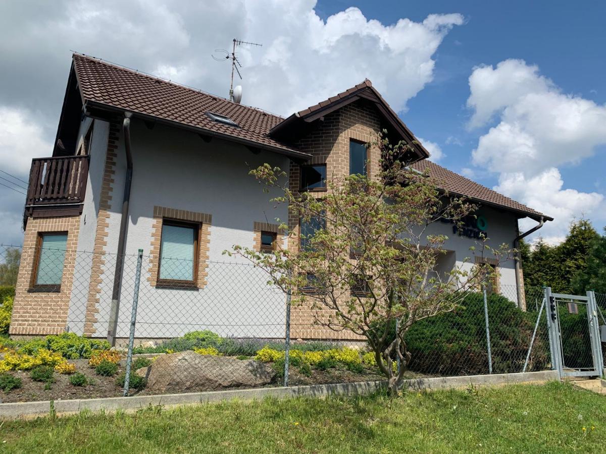 Eltako Penzion Karlsbad Buitenkant foto