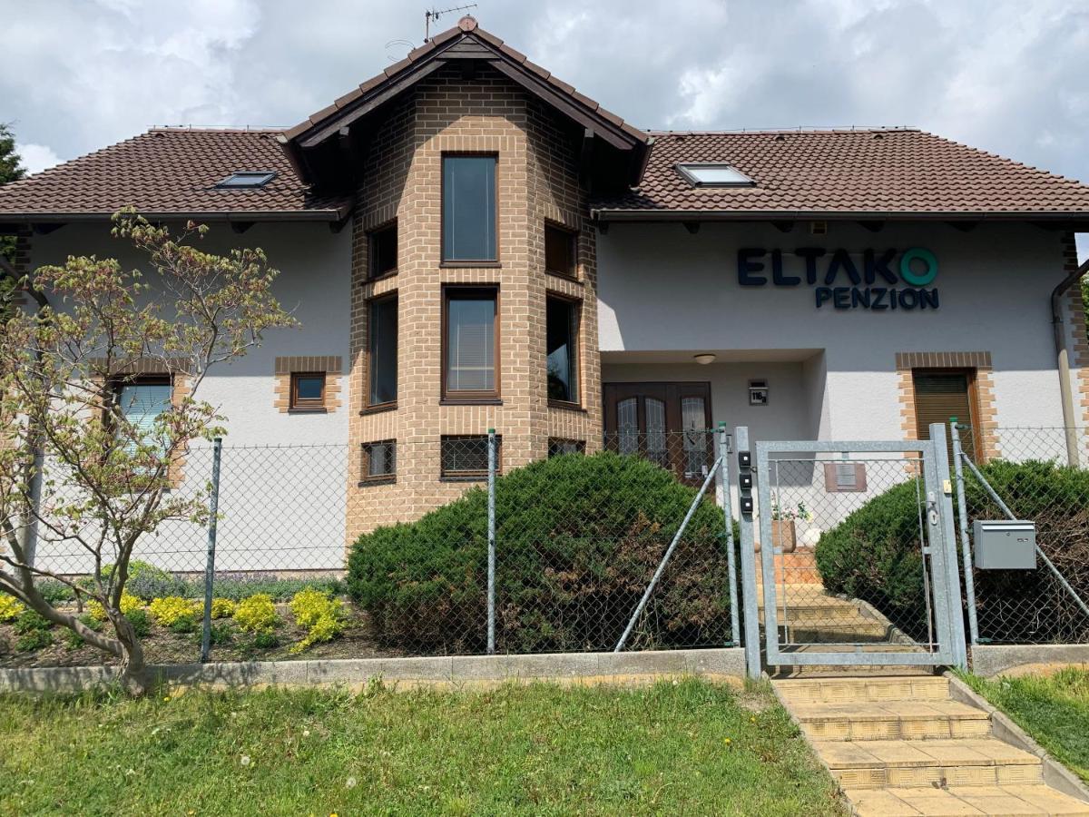 Eltako Penzion Karlsbad Buitenkant foto